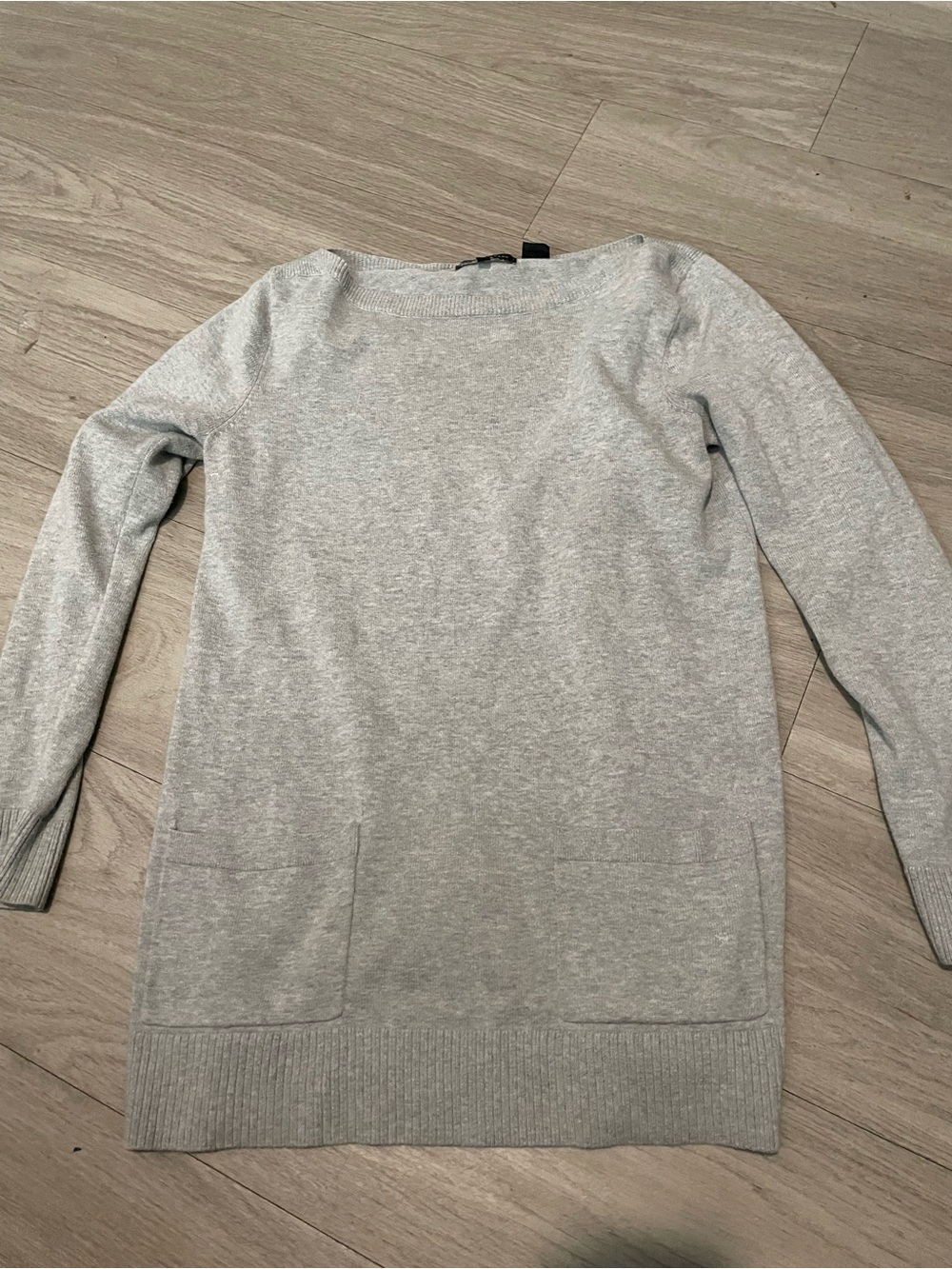 JEANNE PIERRE Light Gray Crewneck Sweater with Pockets